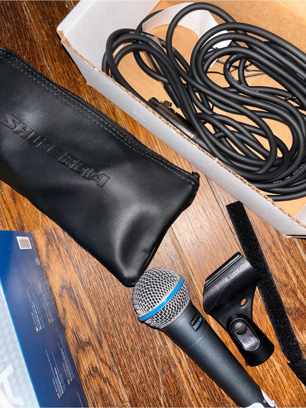 Shure Beta 58A Vocal Microphone - Silver
